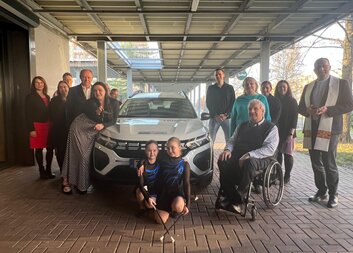 Společně pro dobrou věc: Slavnostní předání sociálního vozidla